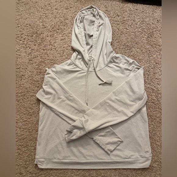 Vuori Sweaters - Vuori Women's Light Gray Hoodie Sweater